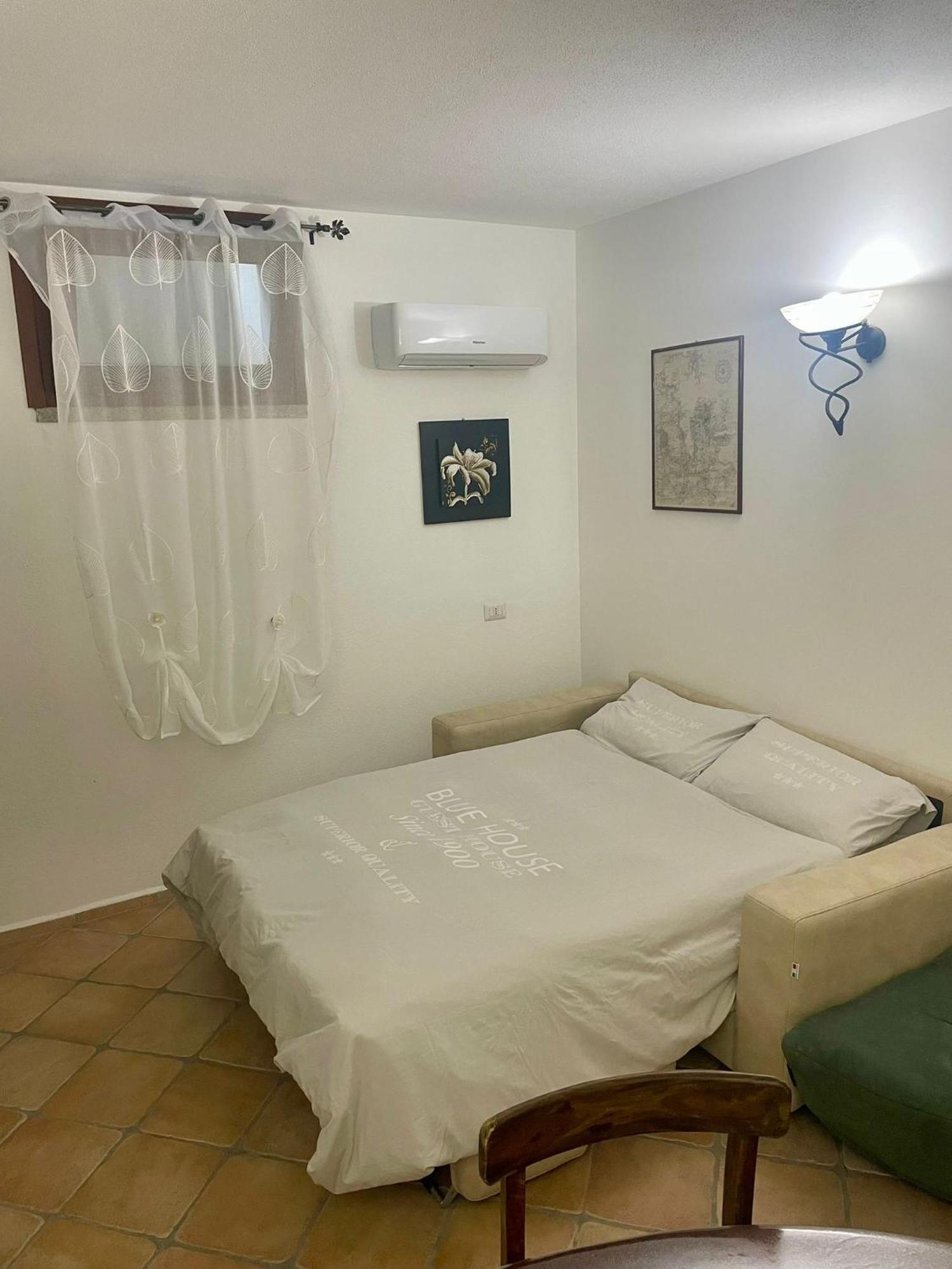 Looney Tunes Home Olbia Eksteriør bilde