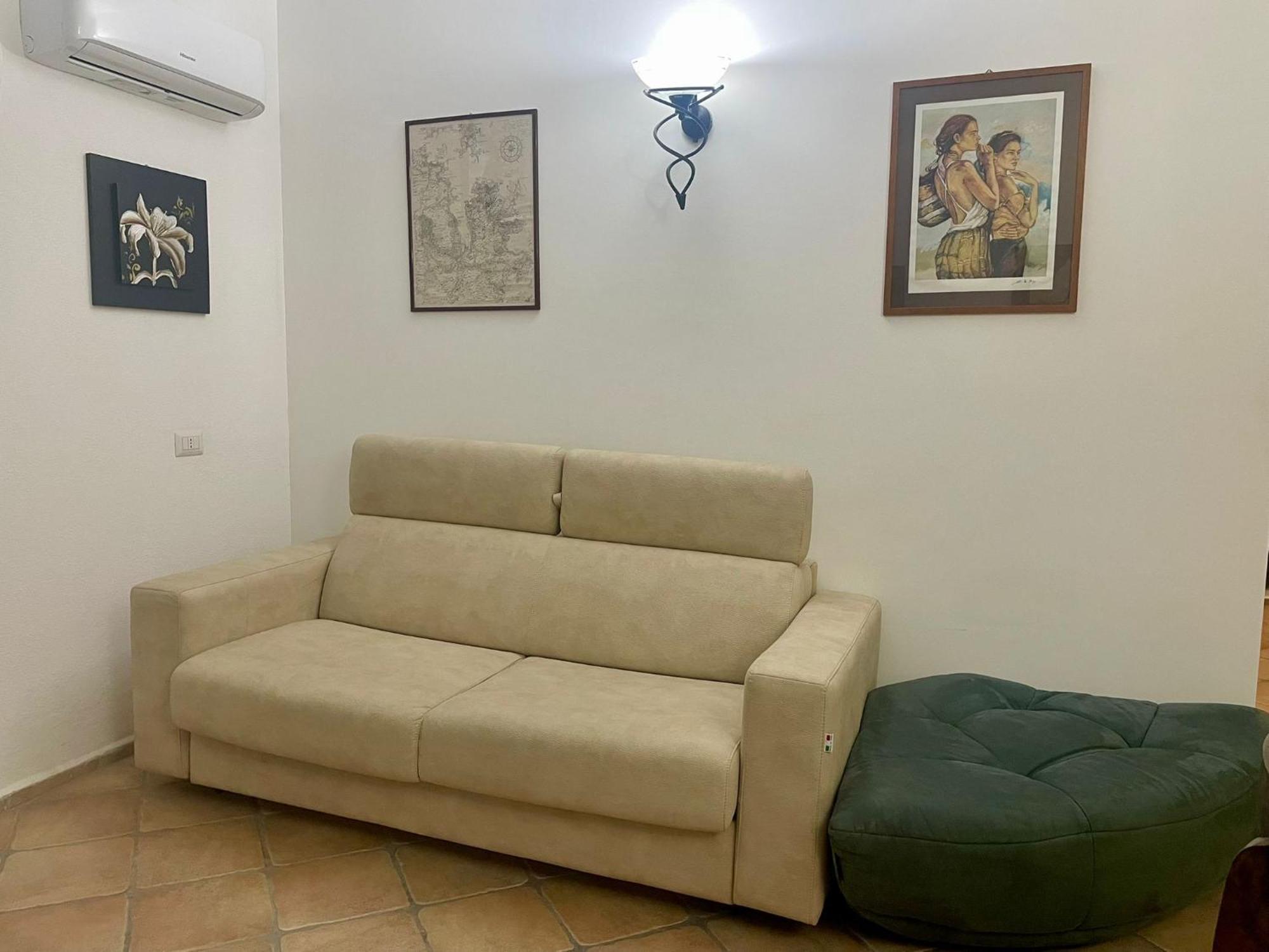 Looney Tunes Home Olbia Eksteriør bilde